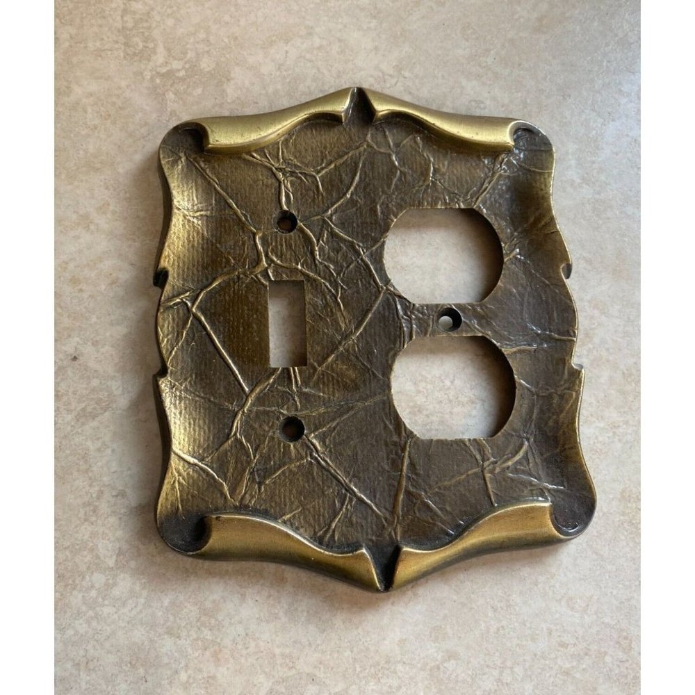 Vintage Amerock Carriage House Outlet and Single Switch Plate Cover
